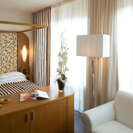 Grand Admiral Palace 4*