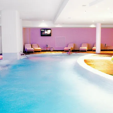 Grand Admiral Palace Hotel 4*
