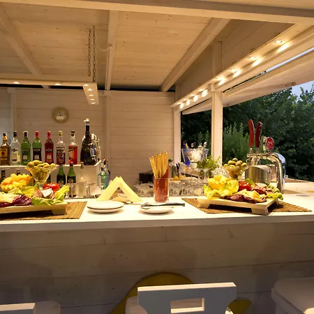 Grand Admiral Palace Hotell 4*