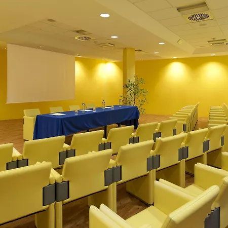 Grand Admiral Palace Hotell 4*