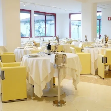 Grand Admiral Palace Hotel 4*