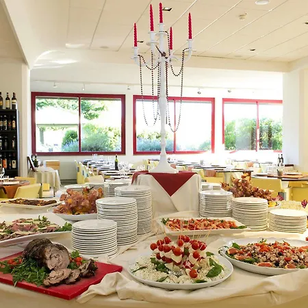Hotel Grand Admiral Palace 4*