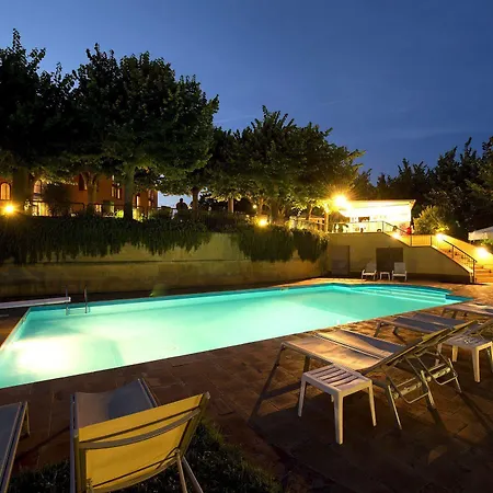 Grand Admiral Palace Hotel 4*
