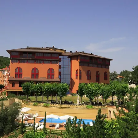 Grand Admiral Palace Hotel